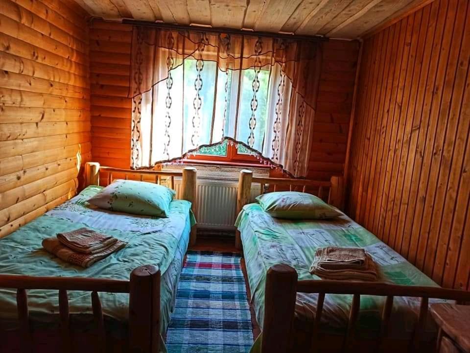 Villa Zatishok Bilya Richky à Pilipets Chambre photo