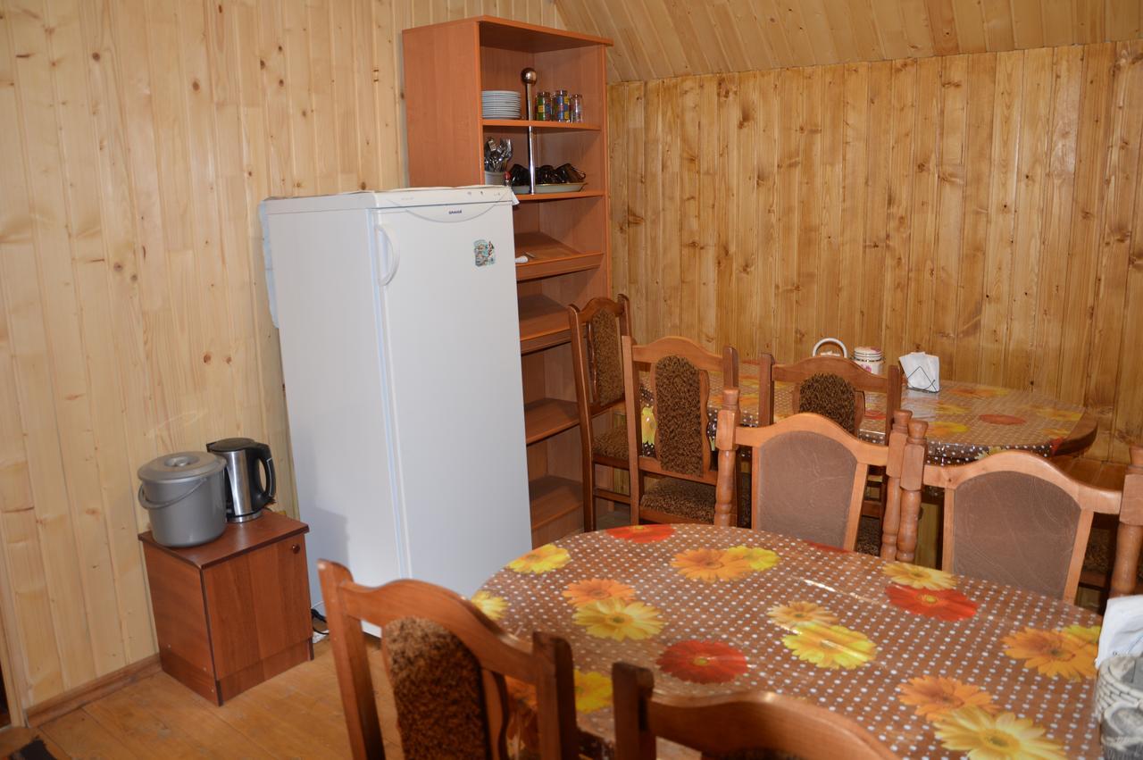 Villa Zatishok Bilya Richky à Pilipets Extérieur photo